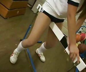 SEÇİM RÖPORTAJINDA YENİ BAYİ TONU türkçe alt yazılı erotik porno izle MODELİ